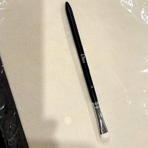 NEW DIOR natural fiber make up #21 brush